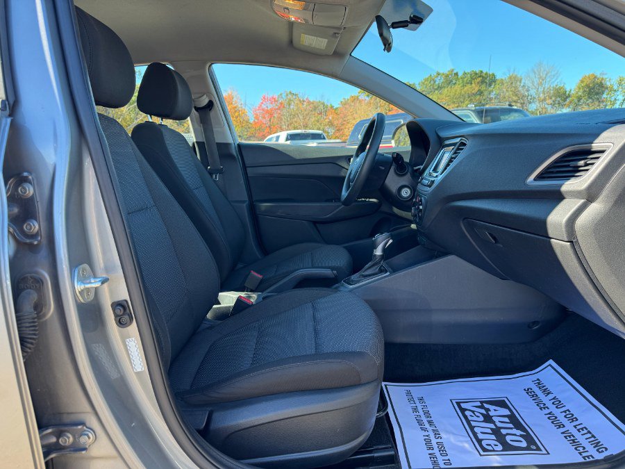 Used 2021 Hyundai Accent SE image 18