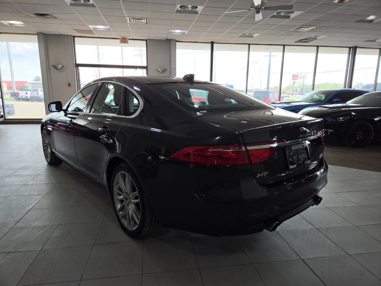 Used 2016 Jaguar XF Prestige AWD/4WD image 5