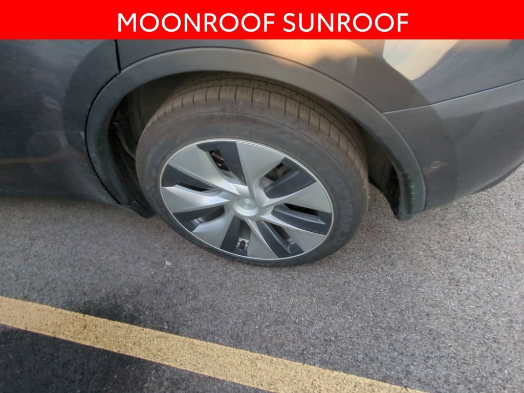 Used 2021 Tesla Model Y Long Range AWD/4WD image 5