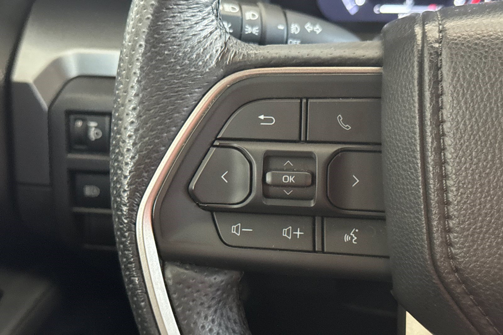 Used 2024 Toyota Tacoma TRD Sport w/ TRD Sport Upgrade Package RWD image 30