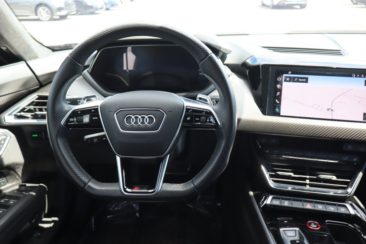 Used 2022 Audi RS e-tron GT w/ Carbon Performance Package AWD/4WD image 11