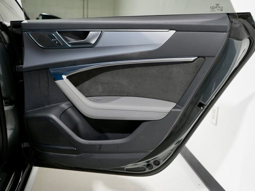Used 2020 Audi S7 Premium Plus w/ S Sport Package image 31