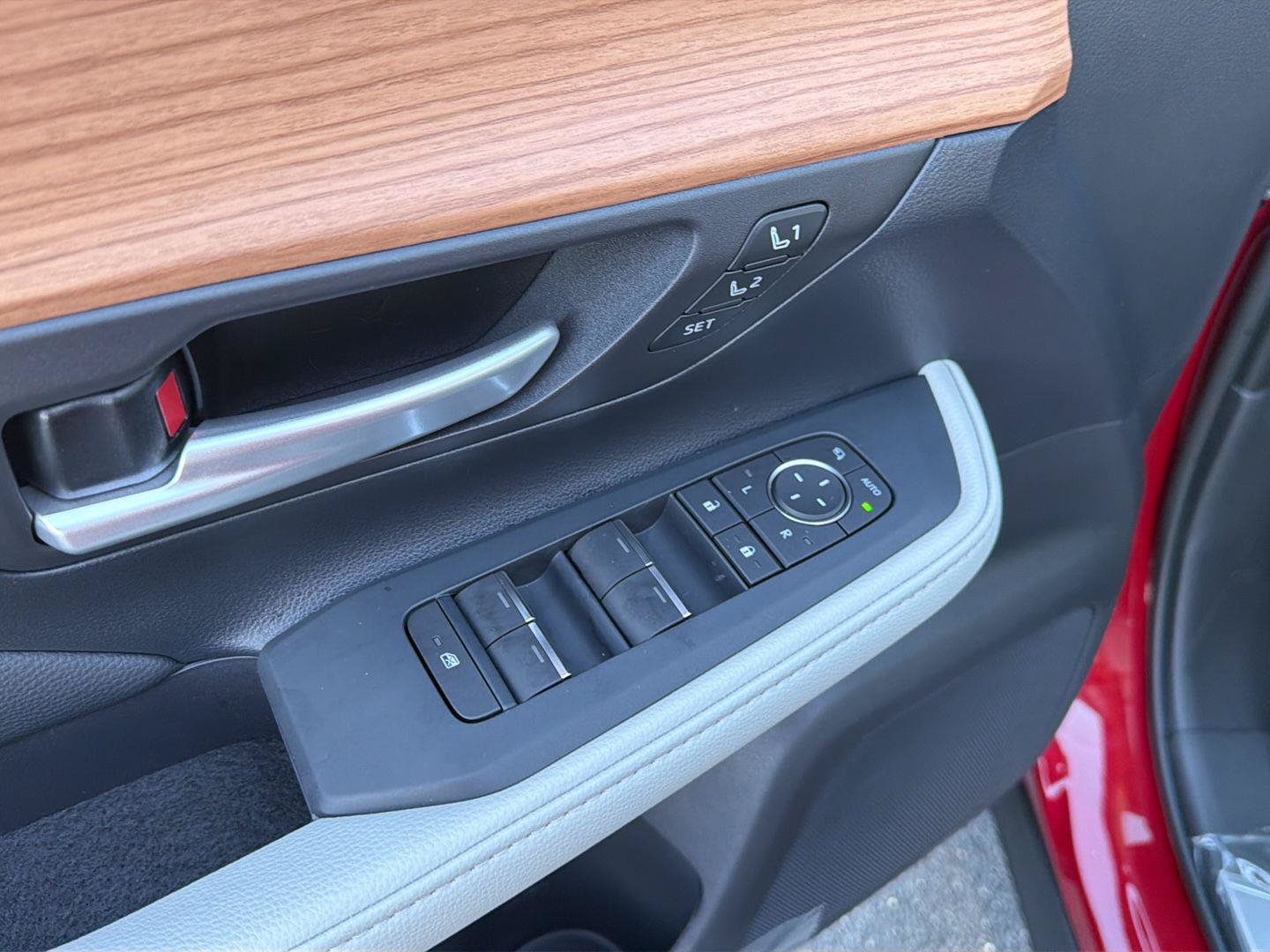 New 2026 Toyota Grand Highlander FWD image 33
