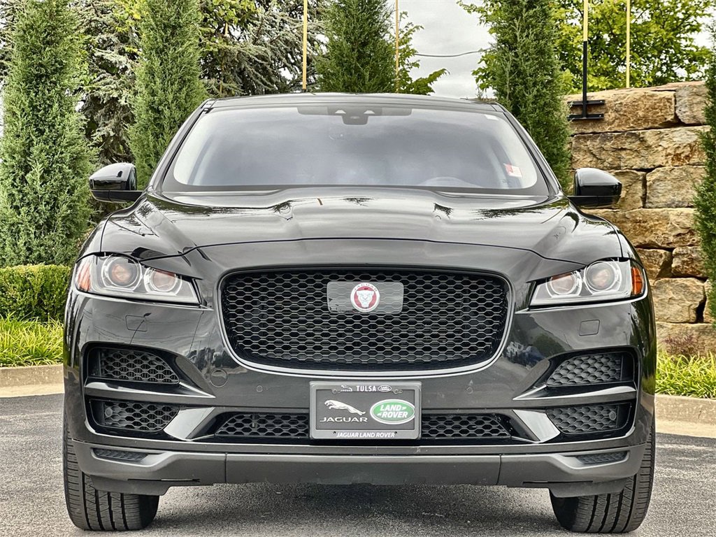 Used 2020 Jaguar F-PACE Prestige image 8