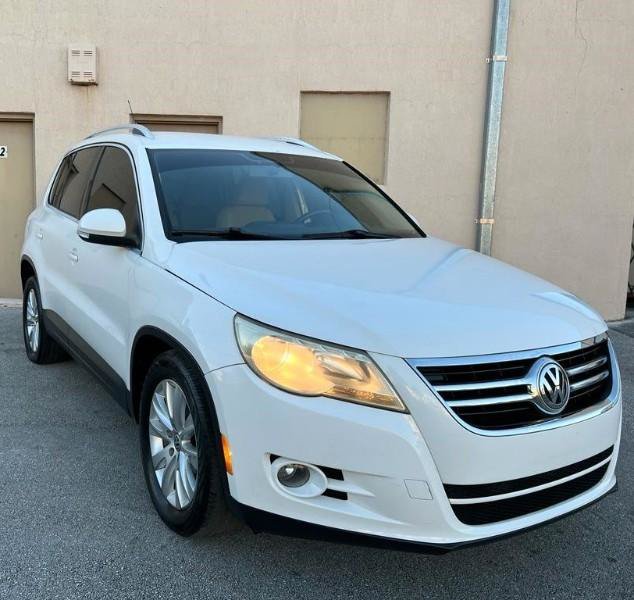Used 2009 Volkswagen Tiguan SEL FWD image 11