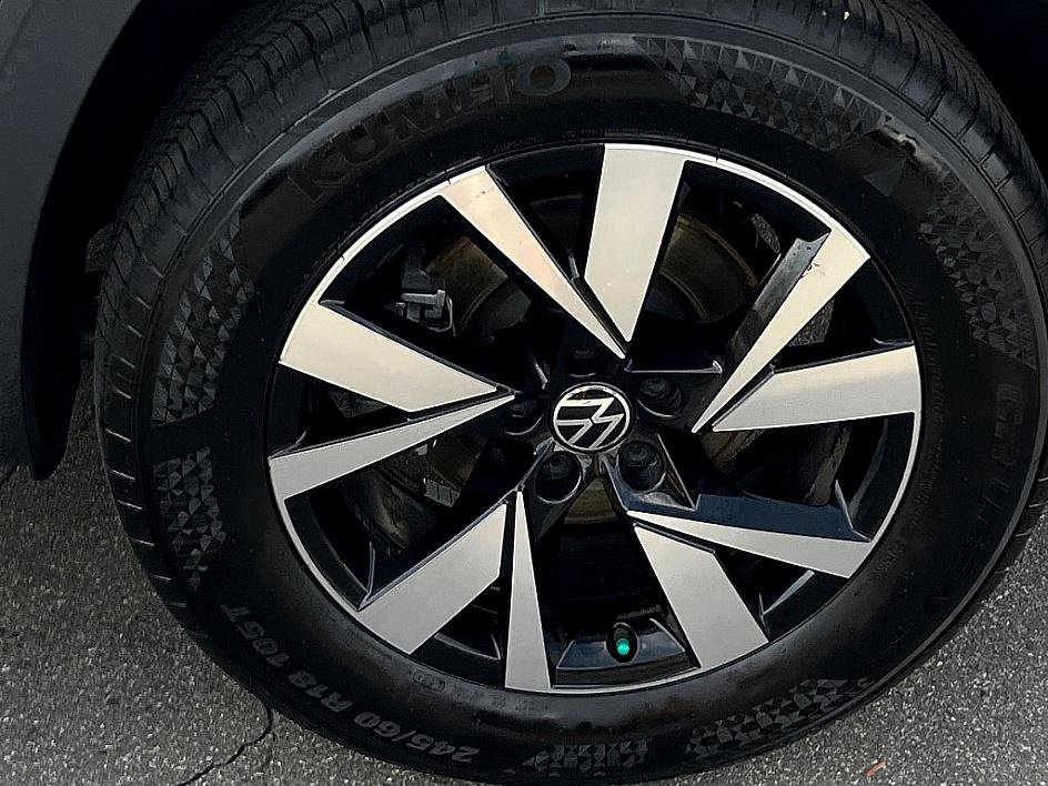 Used 2023 Volkswagen Atlas Cross Sport SE image 7