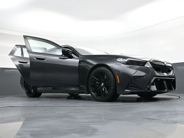 Used 2026 BMW M5 Touring image 43