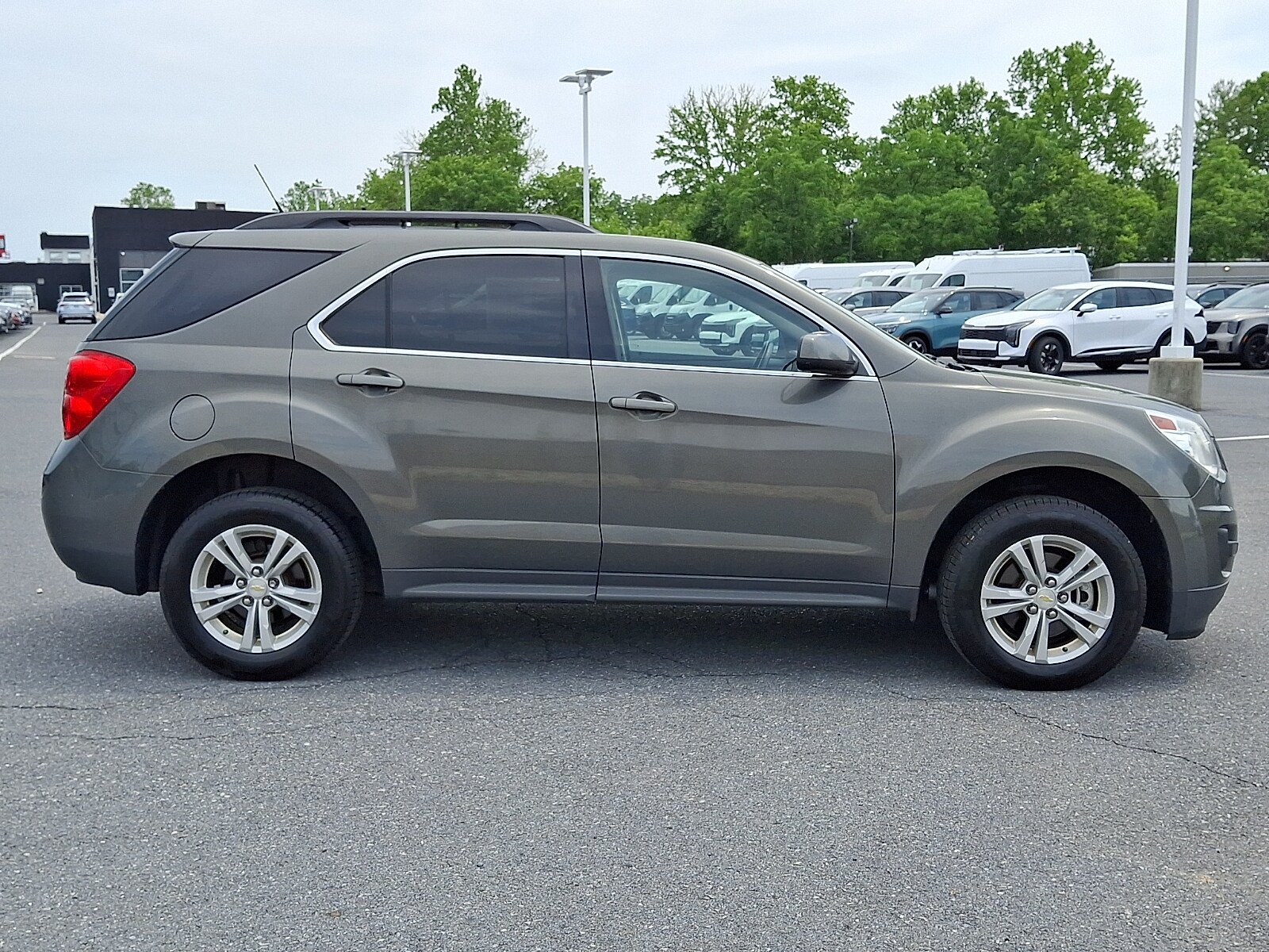 Used 2012 Chevrolet Equinox LT w/ Driver Convenience Package FWD image 4