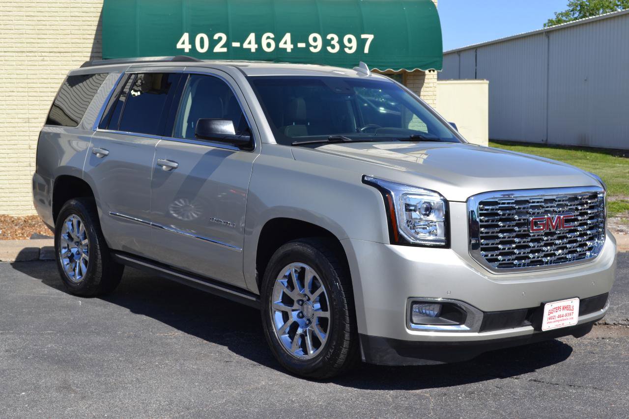 Used 2017 GMC Yukon Denali w/ Open Road Package AWD/4WD image 14