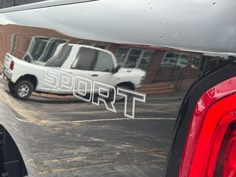 Used 2022 RAM 1500 Big Horn image 12