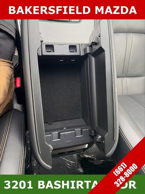 Used 2025 MAZDA CX-90 3.3 Turbo w/ Premium Sport Pkg image 32