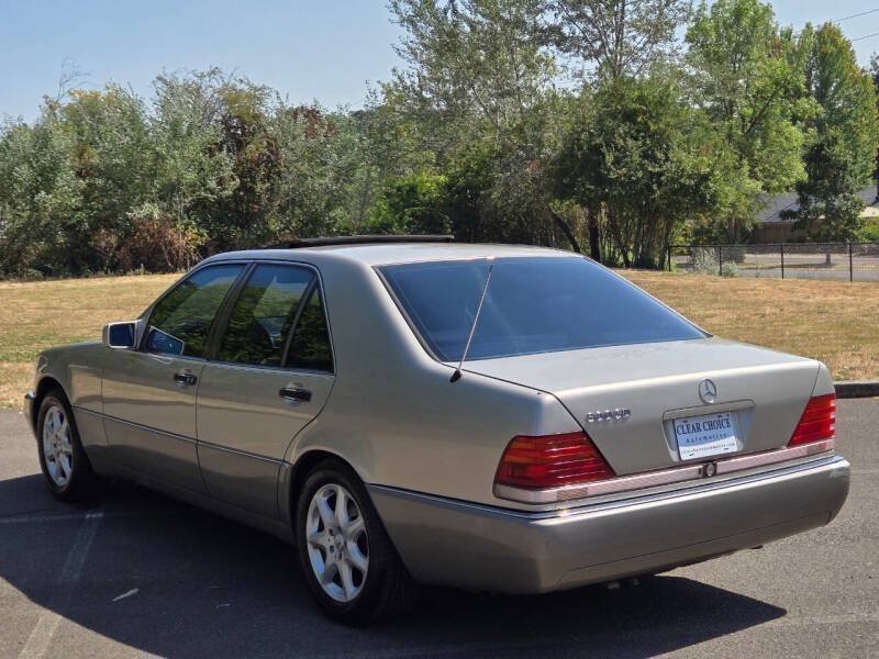 Used 1993 Mercedes-Benz 300 SD Sedan image 9
