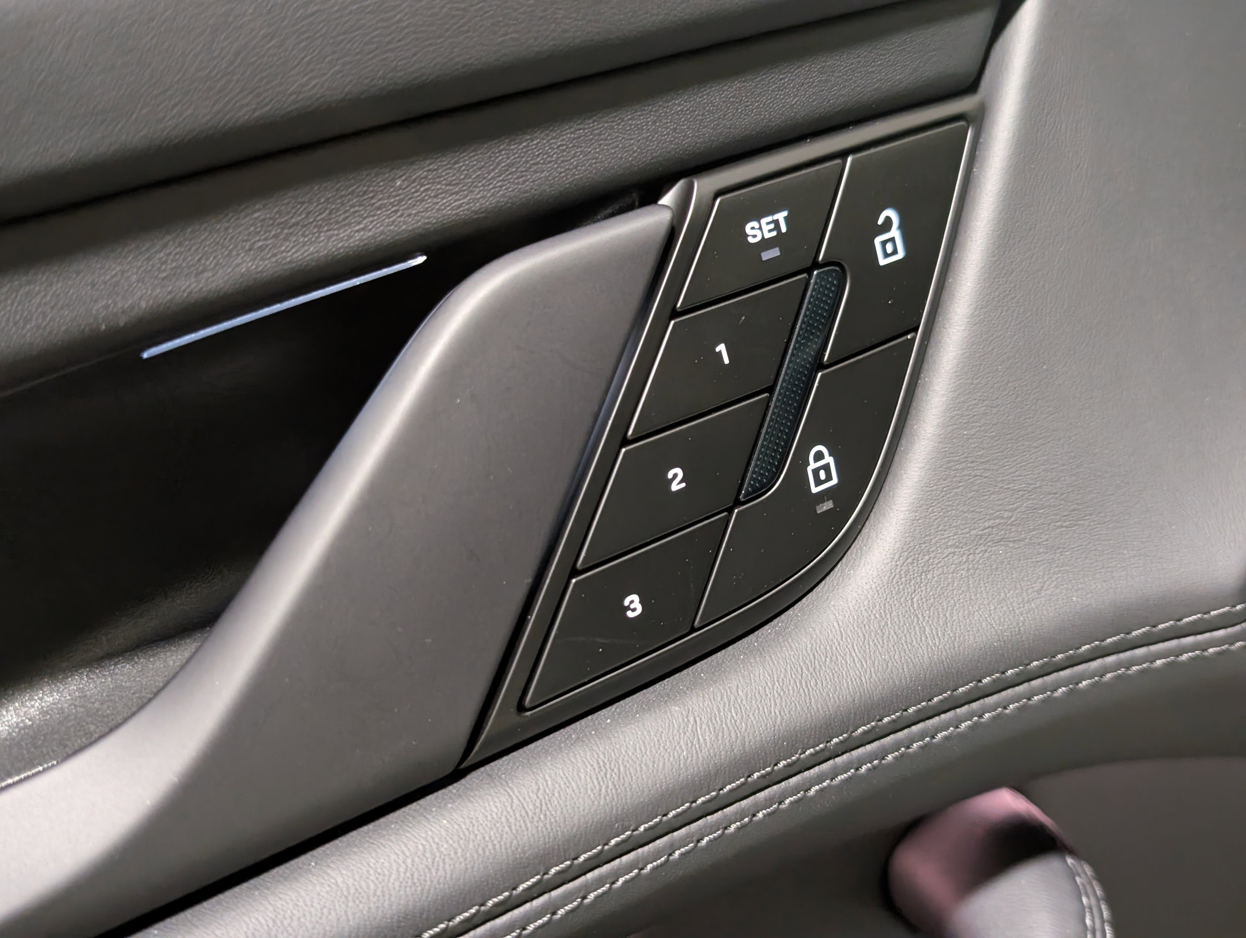 New 2026 Porsche Taycan Turbo GT image 20