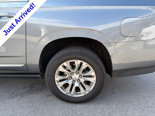 Used 2022 GMC Yukon XL Denali AWD/4WD image 12