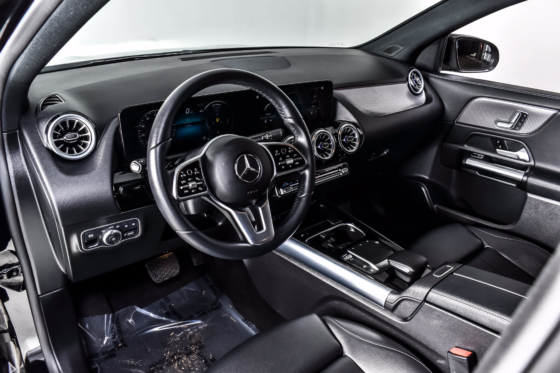 Used 2023 Mercedes-Benz GLA 250 4MATIC image 14