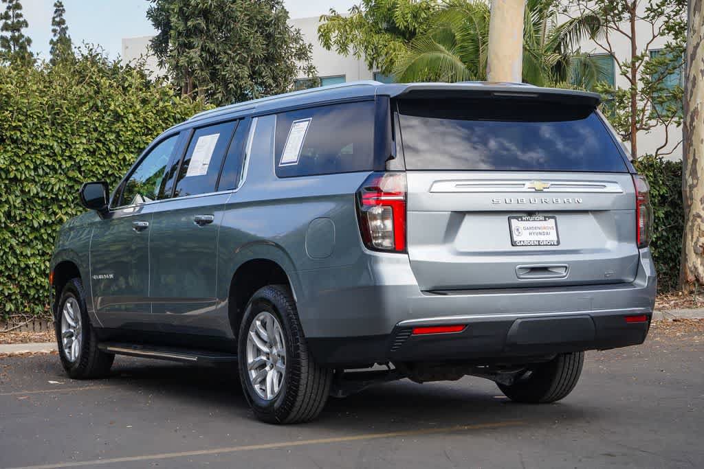 Used 2024 Chevrolet Suburban LT AWD/4WD image 4