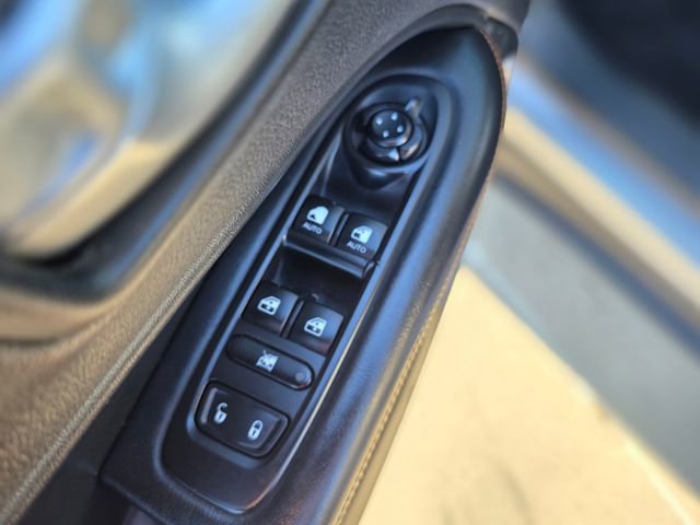 Used 2018 Jeep Compass Limited w/ Navigation Group FWD image 21
