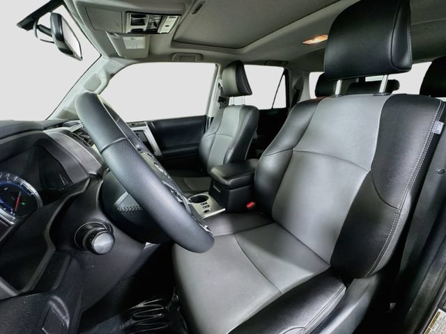 Used 2018 Toyota 4Runner SR5 Premium AWD/4WD image 18