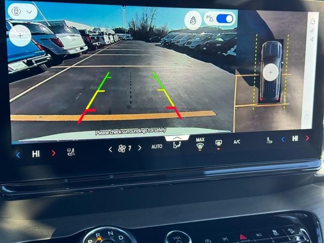 New 2025 Ford Expedition Platinum w/ Driver's Package image 19