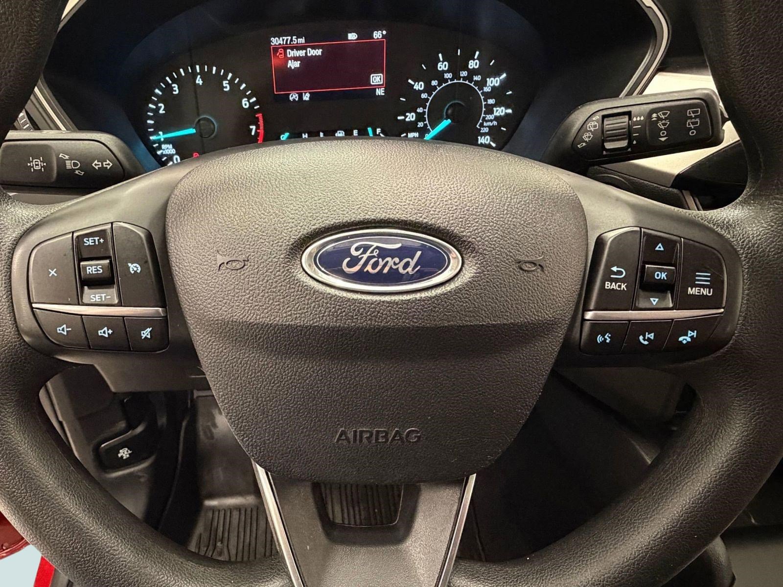 Used 2022 Ford Escape SE image 12