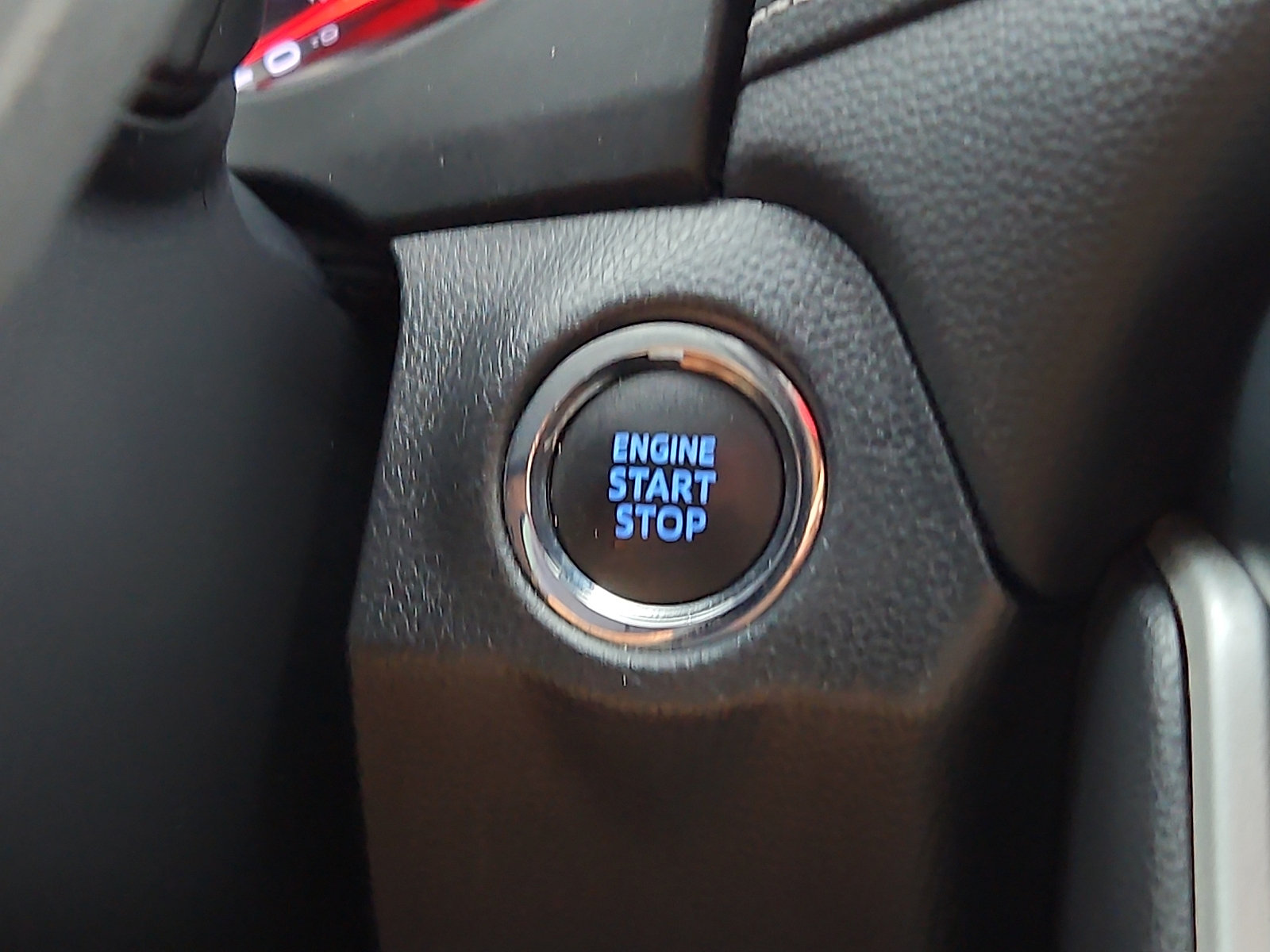 Used 2021 Toyota RAV4 XLE AWD/4WD image 22