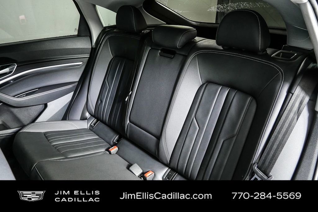 Used 2021 Audi e-tron Premium image 18