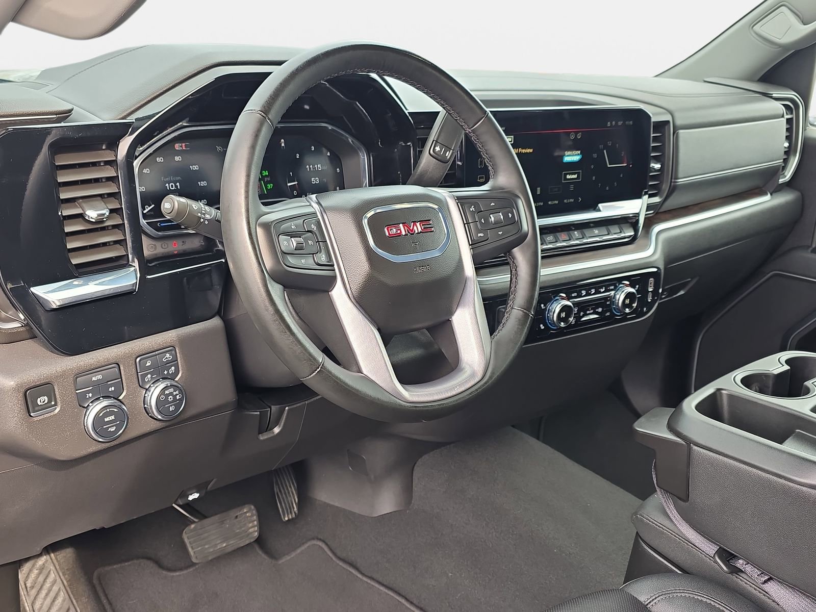 Used 2025 GMC Sierra 1500 SLT image 16