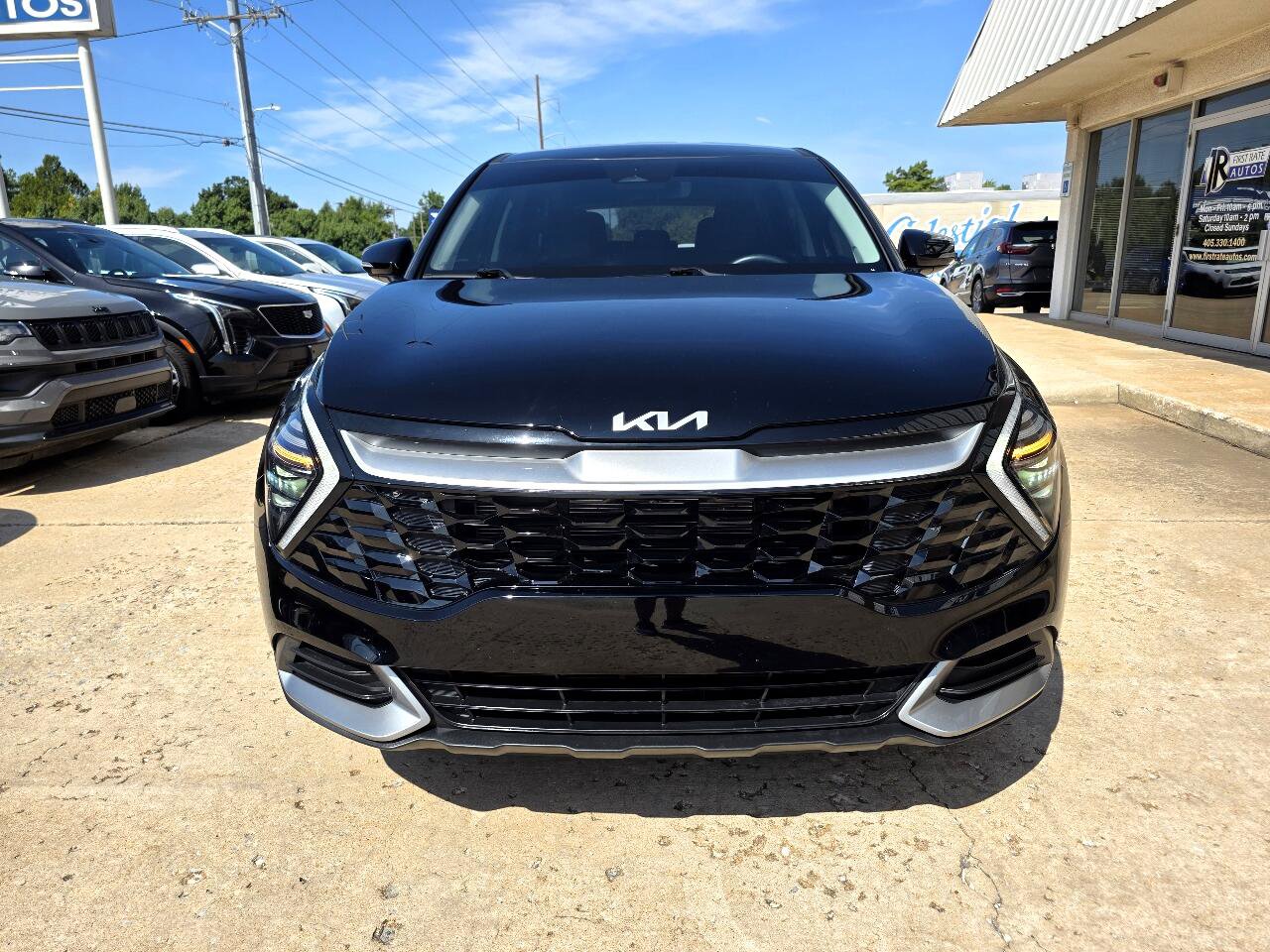 Used 2024 Kia Sportage EX image 2