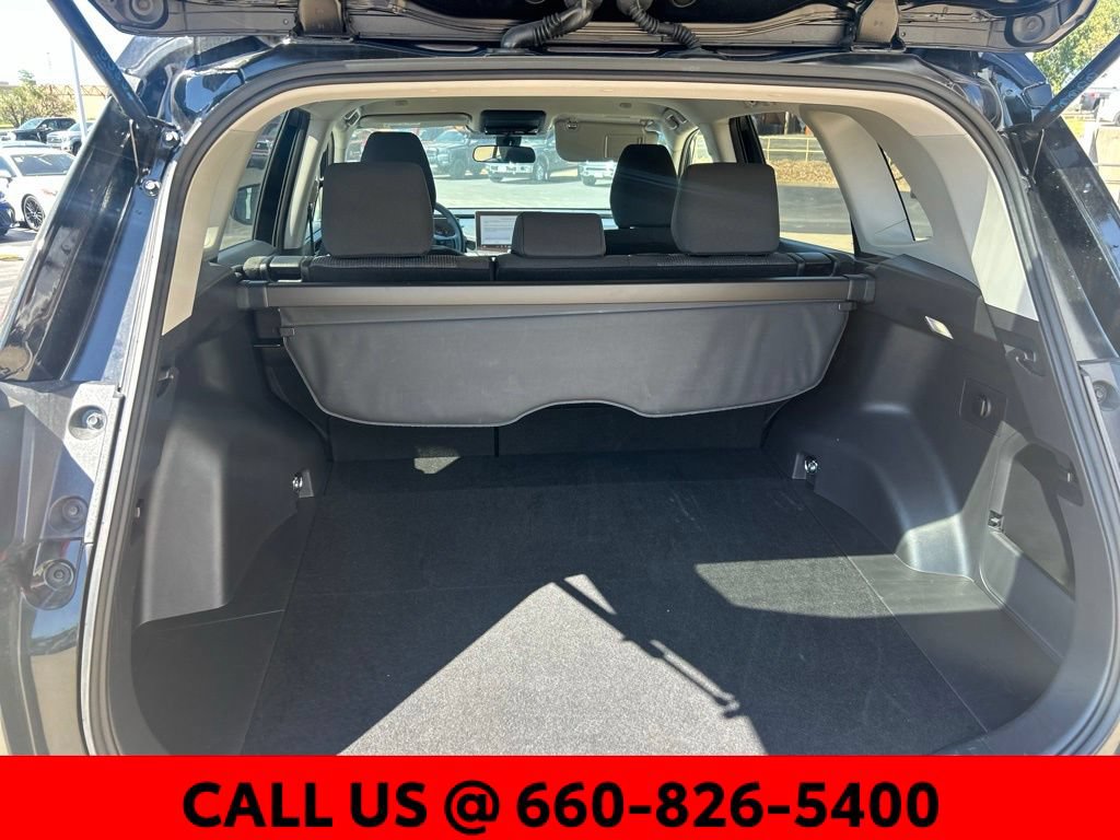 Used 2026 Toyota RAV4 LE AWD/4WD image 10