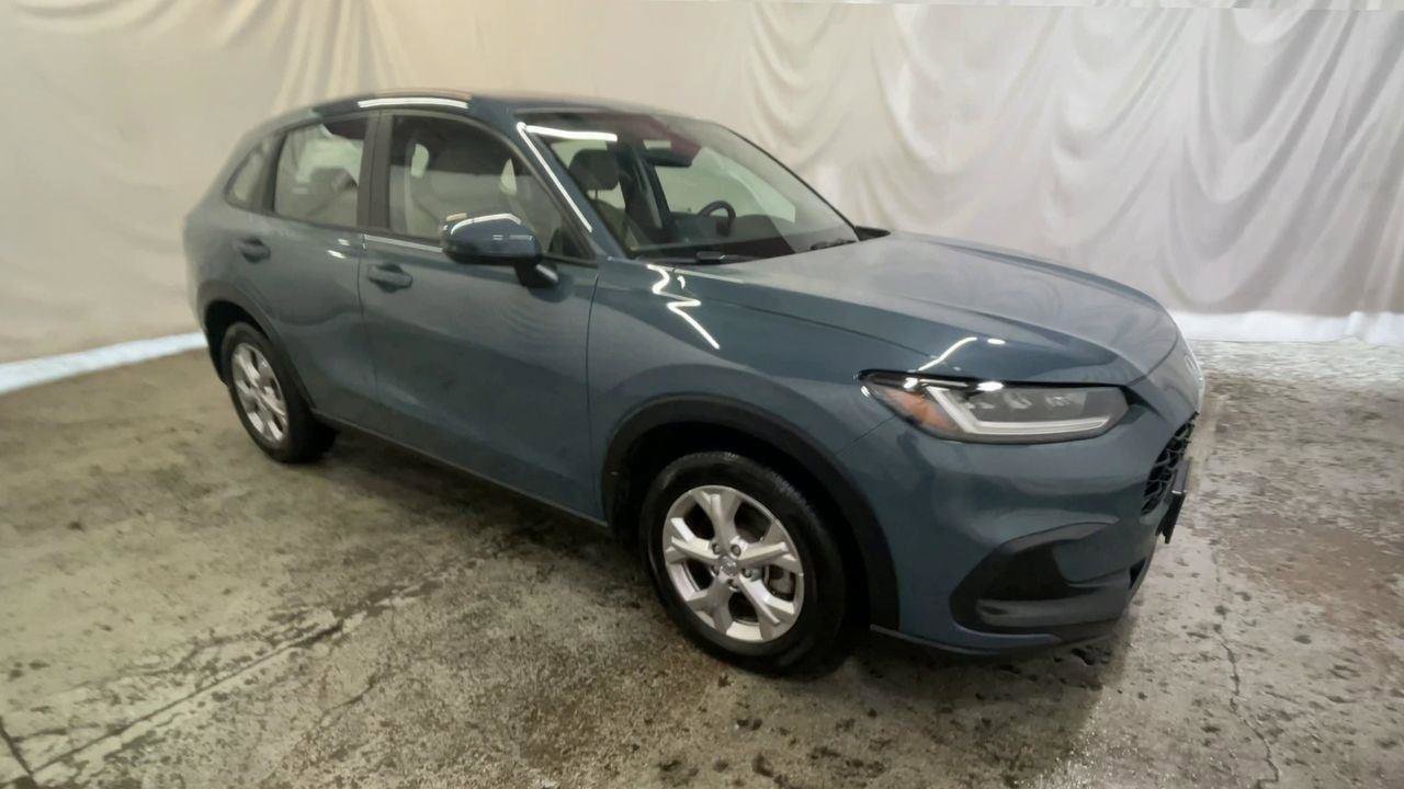 Certified 2025 Honda HR-V LX image 2