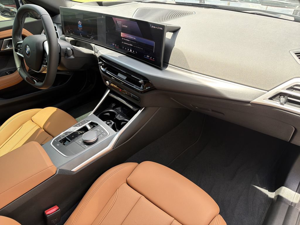 Used 2025 BMW 230i Coupe w/ Premium Package RWD image 14