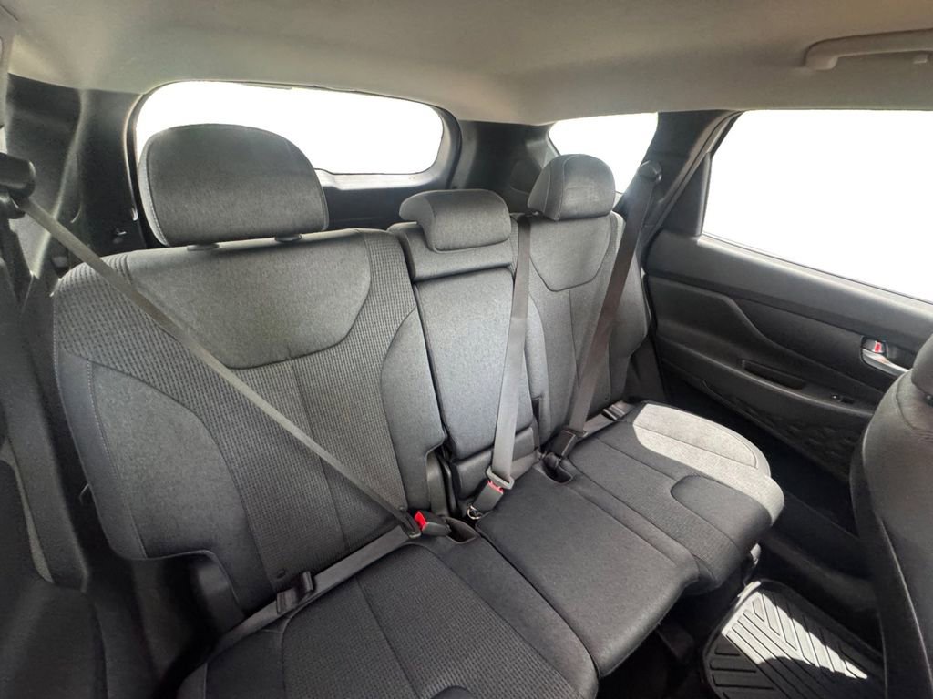 Used 2022 Hyundai Santa Fe SEL AWD/4WD image 16