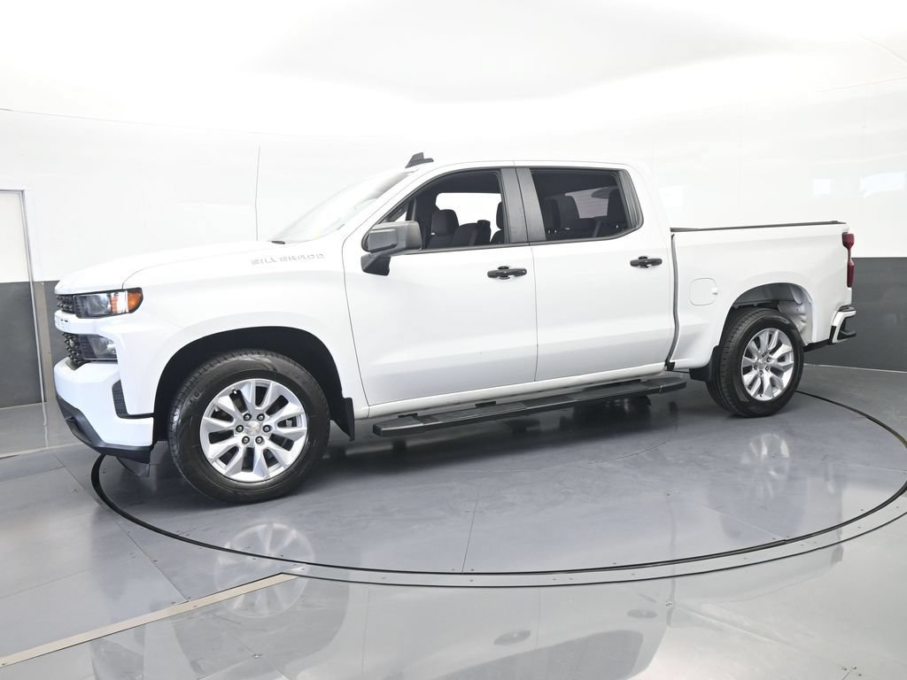Used 2022 Chevrolet Silverado 1500 Custom w/ Safety Confidence Package RWD image 2