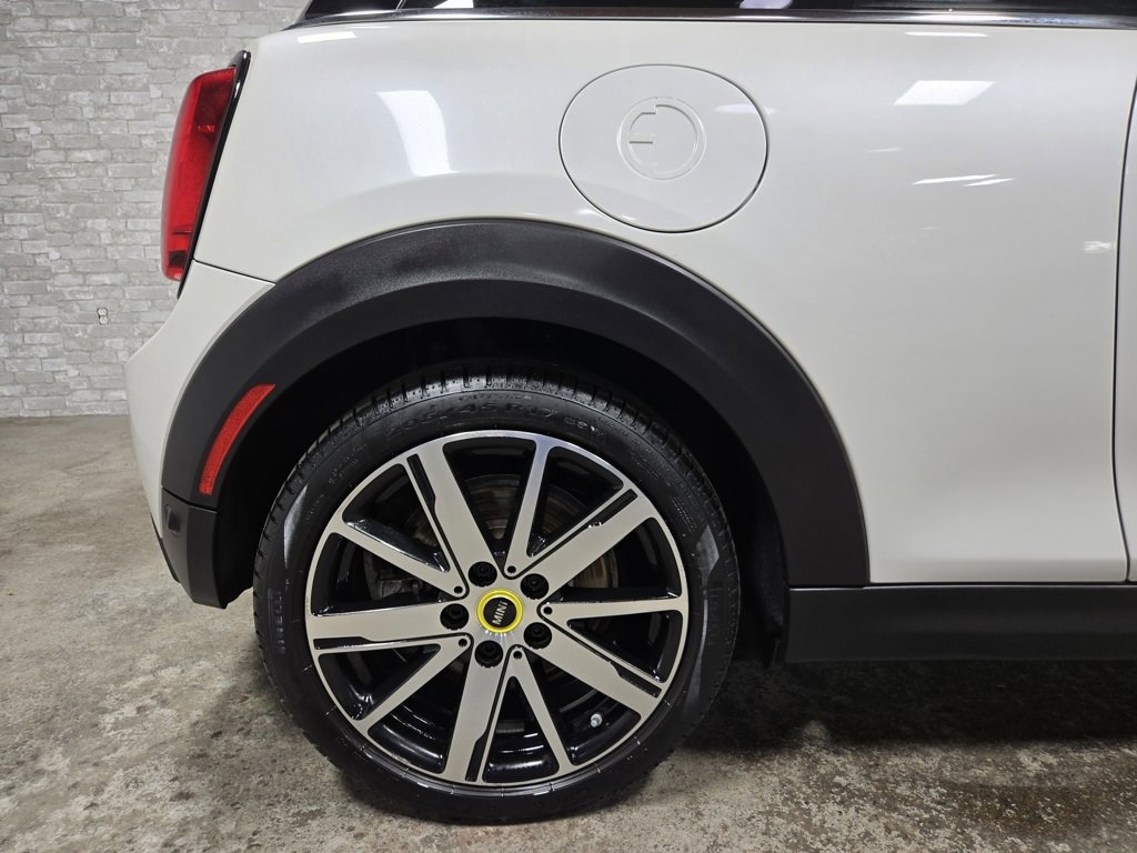 Used 2024 MINI Cooper SE image 51