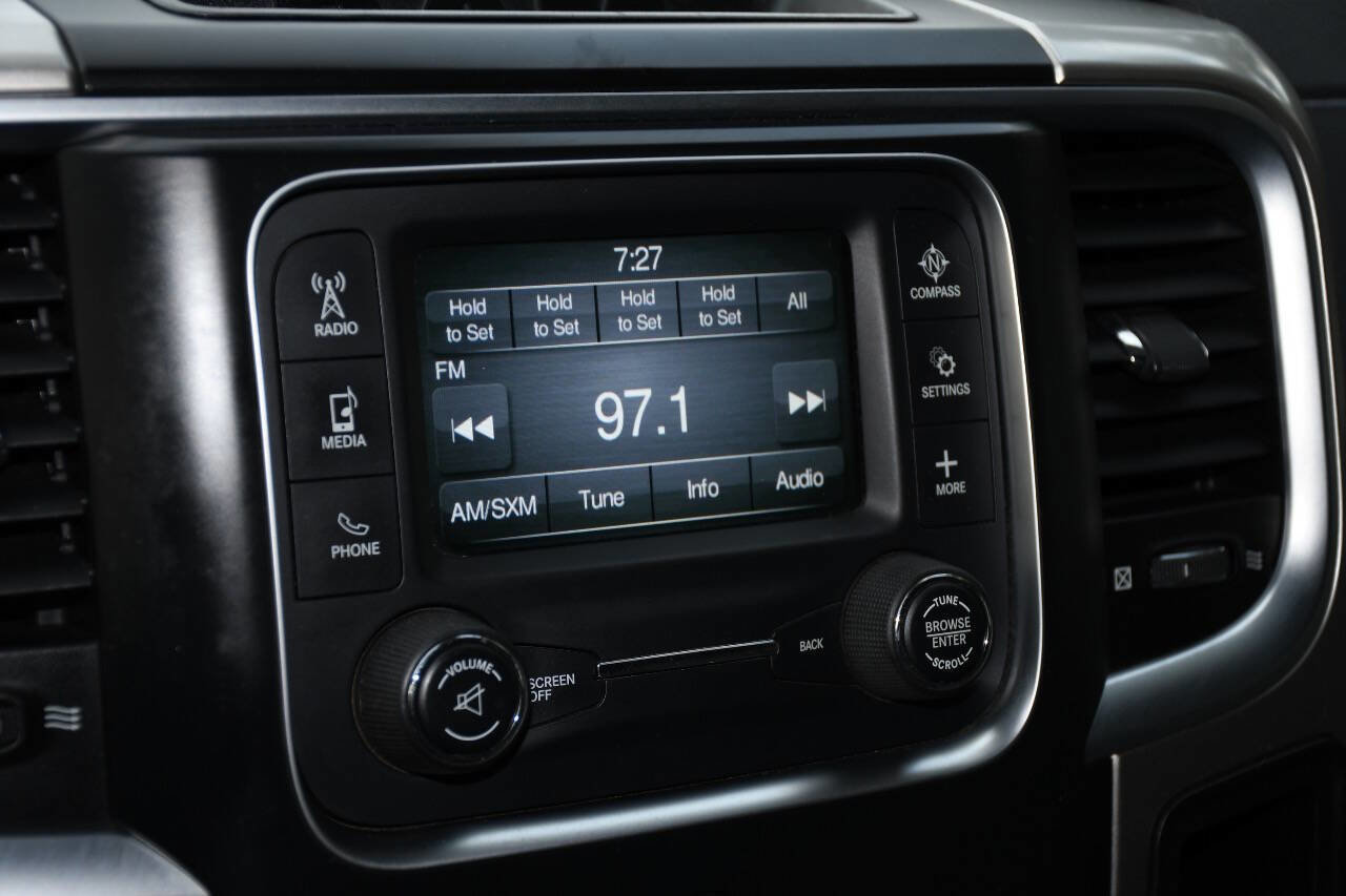 Used 2016 RAM 1500 Classic SLT image 31