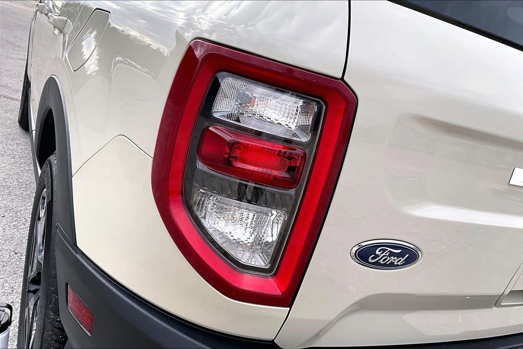 Used 2024 Ford Bronco Sport Outer Banks w/ Tech Package image 23