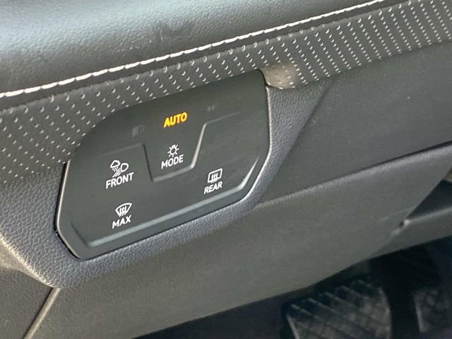 Used 2024 Volkswagen Atlas SE image 31