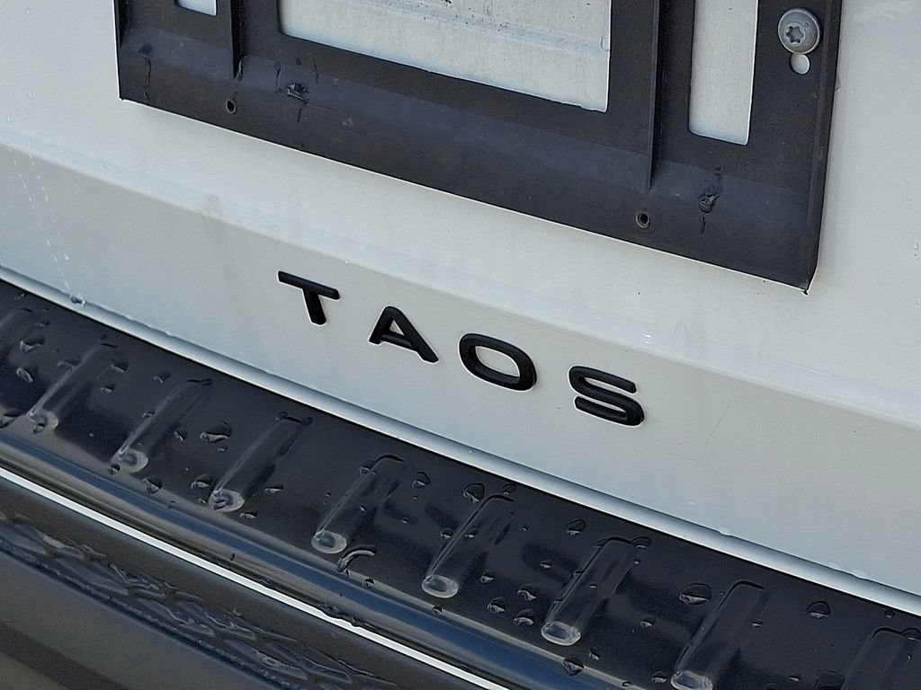 Used 2024 Volkswagen Taos SE AWD/4WD image 29