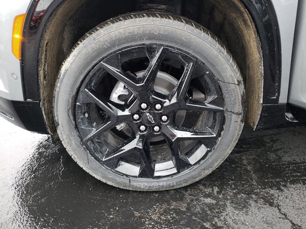 New 2026 Chevrolet Traverse RS w/ LPO, Floor Liner Package AWD/4WD image 25