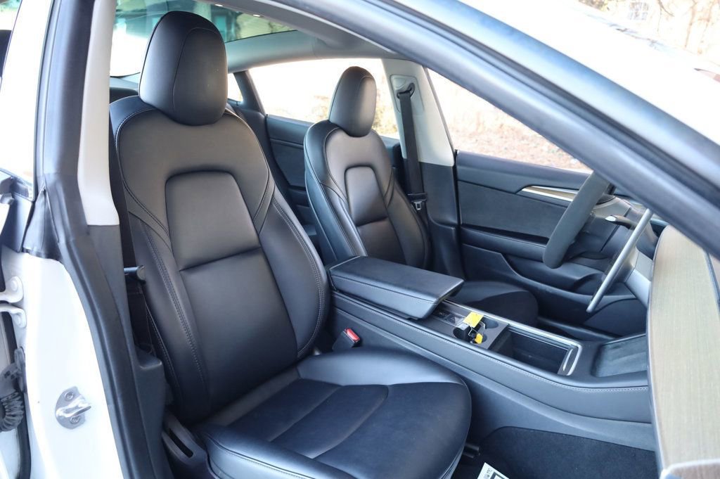 Used 2023 Tesla Model 3 Standard Range image 24
