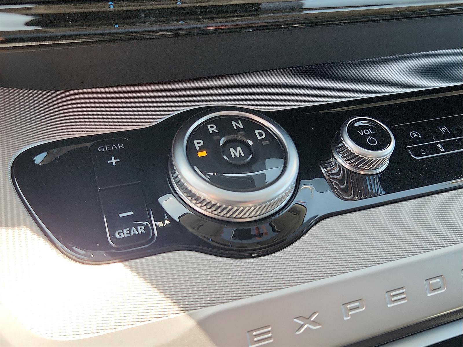 New 2026 Ford Expedition Max Active image 10