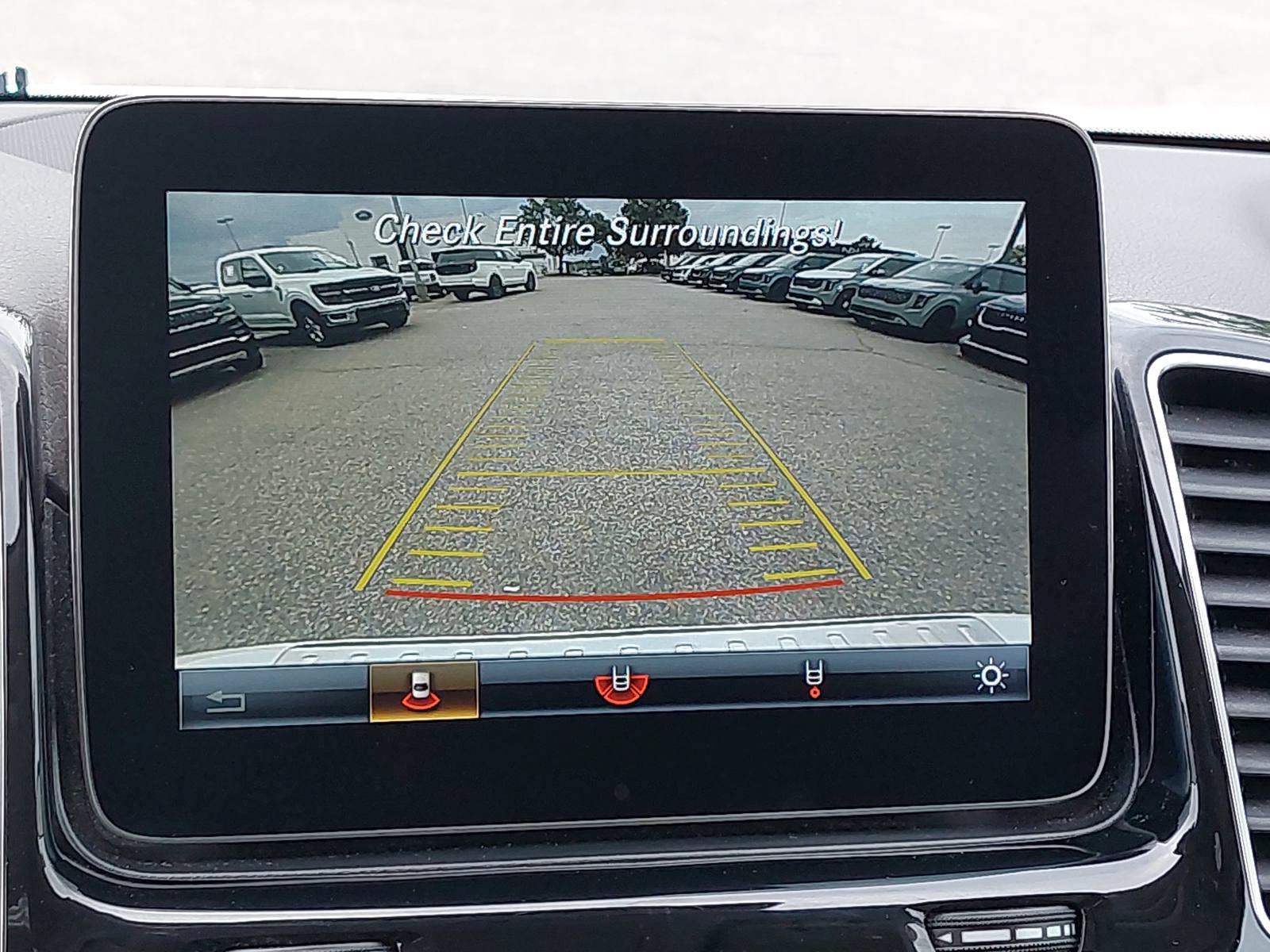 Used 2018 Mercedes-Benz GLE 350 4MATIC image 23