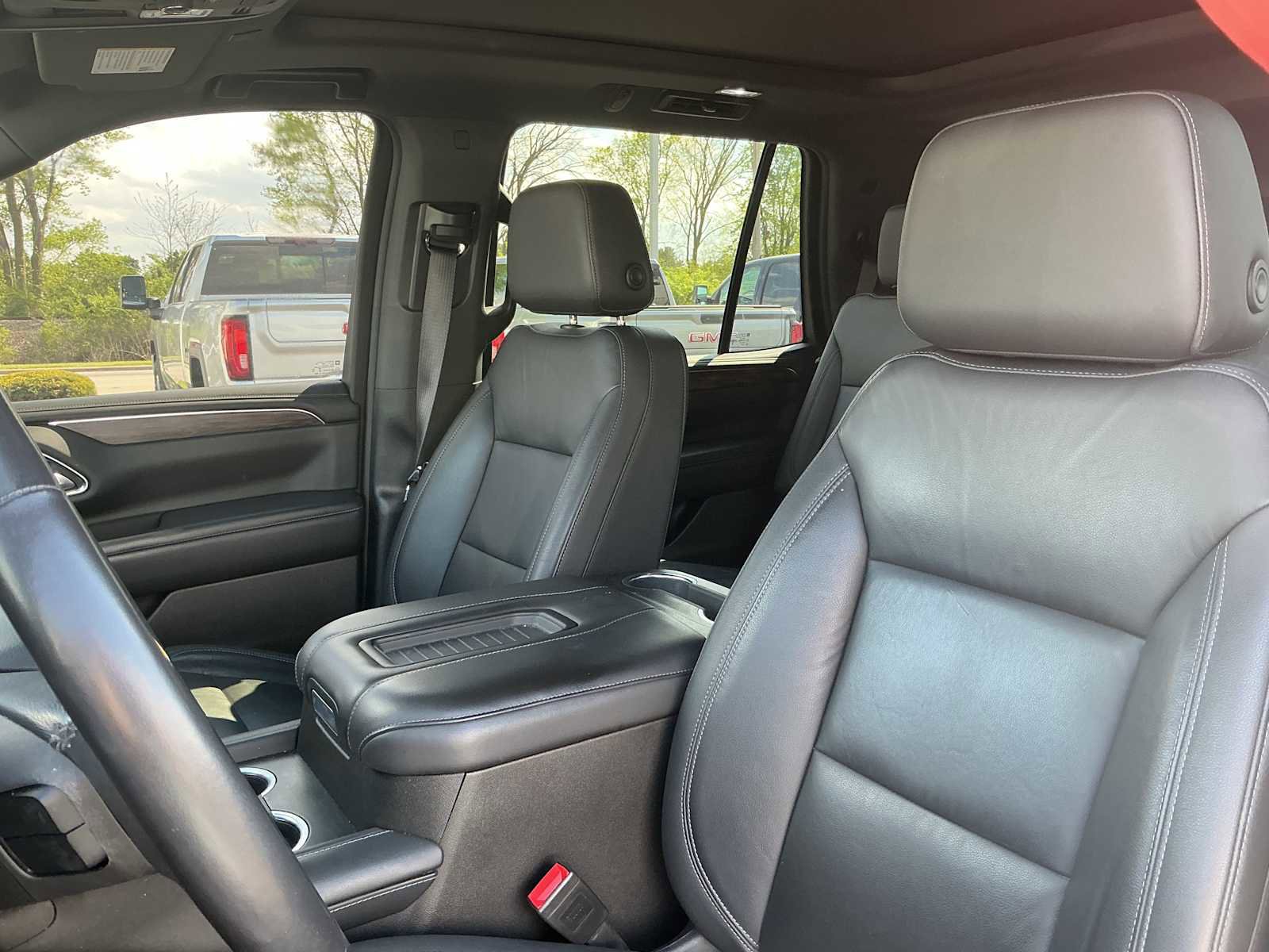 Used 2021 Chevrolet Tahoe LT w/ LT Signature Package AWD/4WD image 22