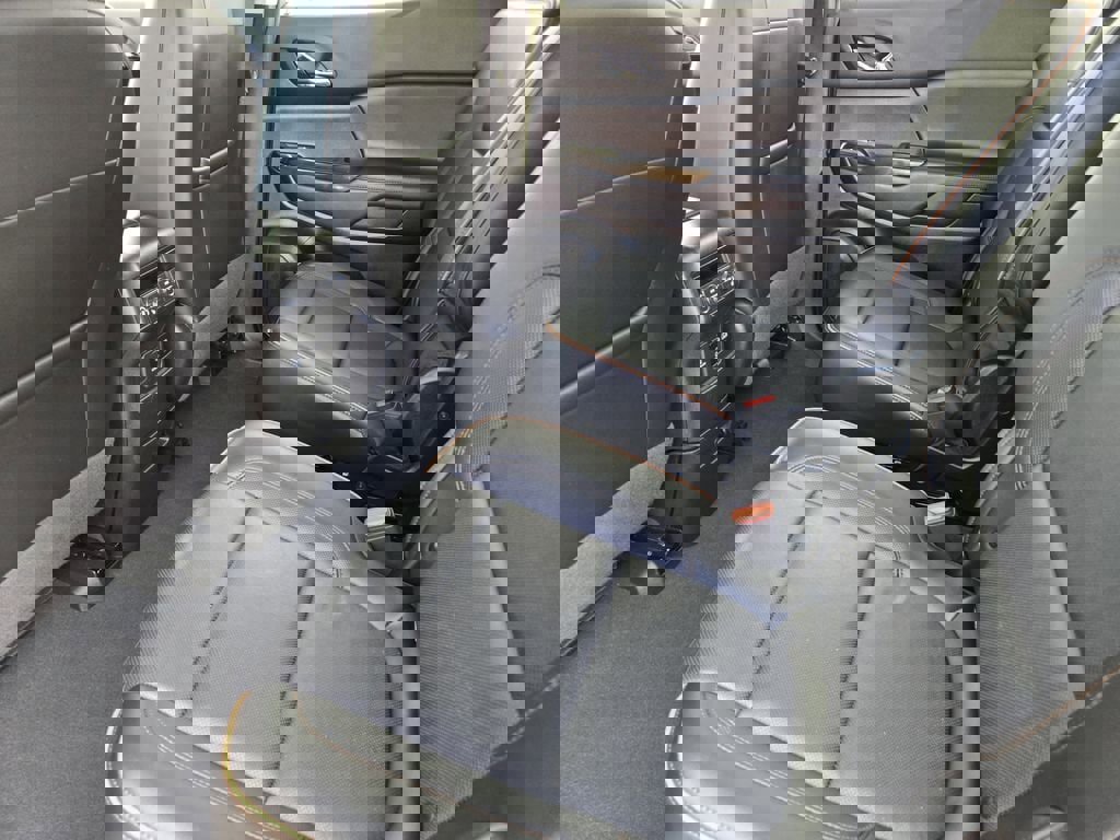 Certified 2023 GMC Acadia AT4 w/ Preferred Package image 19