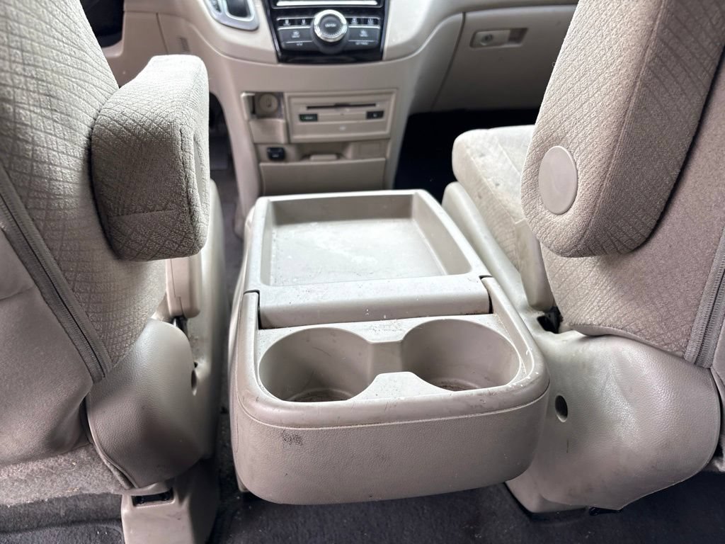 Used 2016 Honda Odyssey SE image 16