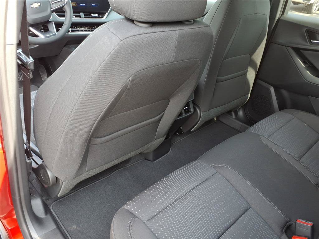 New 2027 Chevrolet Equinox LT FWD image 12