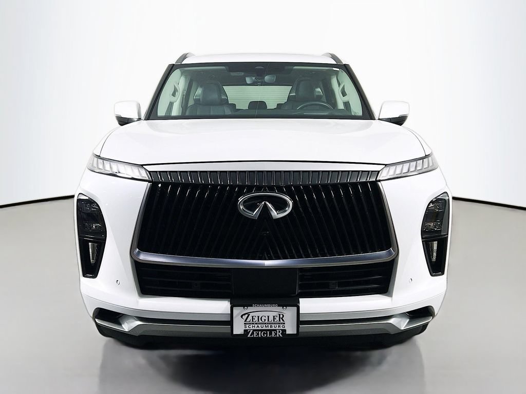 Used 2025 INFINITI QX80 Sensory AWD/4WD image 2