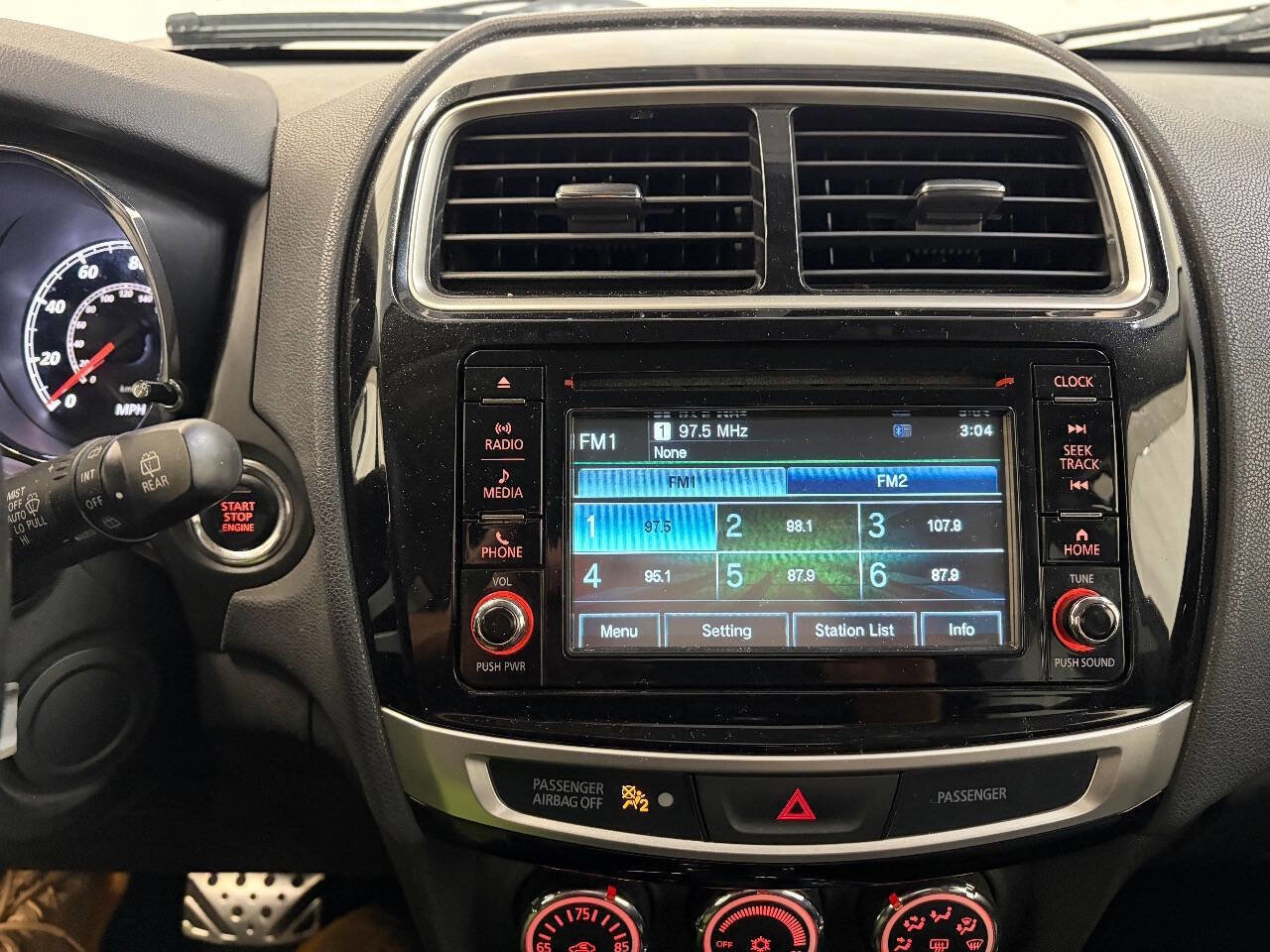 Used 2016 Mitsubishi Outlander Sport SEL AWD/4WD image 15