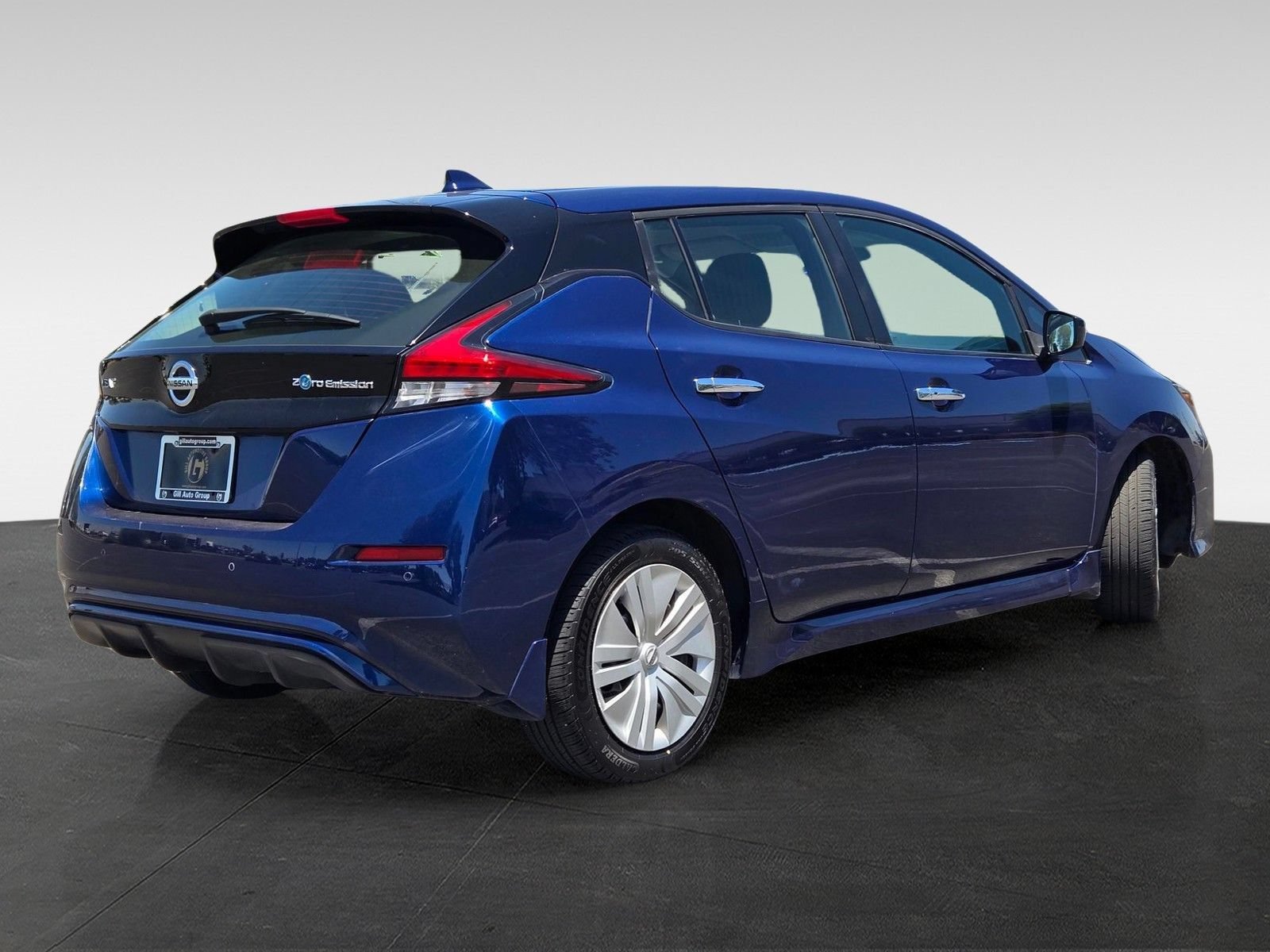Used 2022 Nissan Leaf S FWD image 5