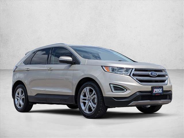 Used 2018 Ford Edge Titanium w/ Technology Package FWD image 3
